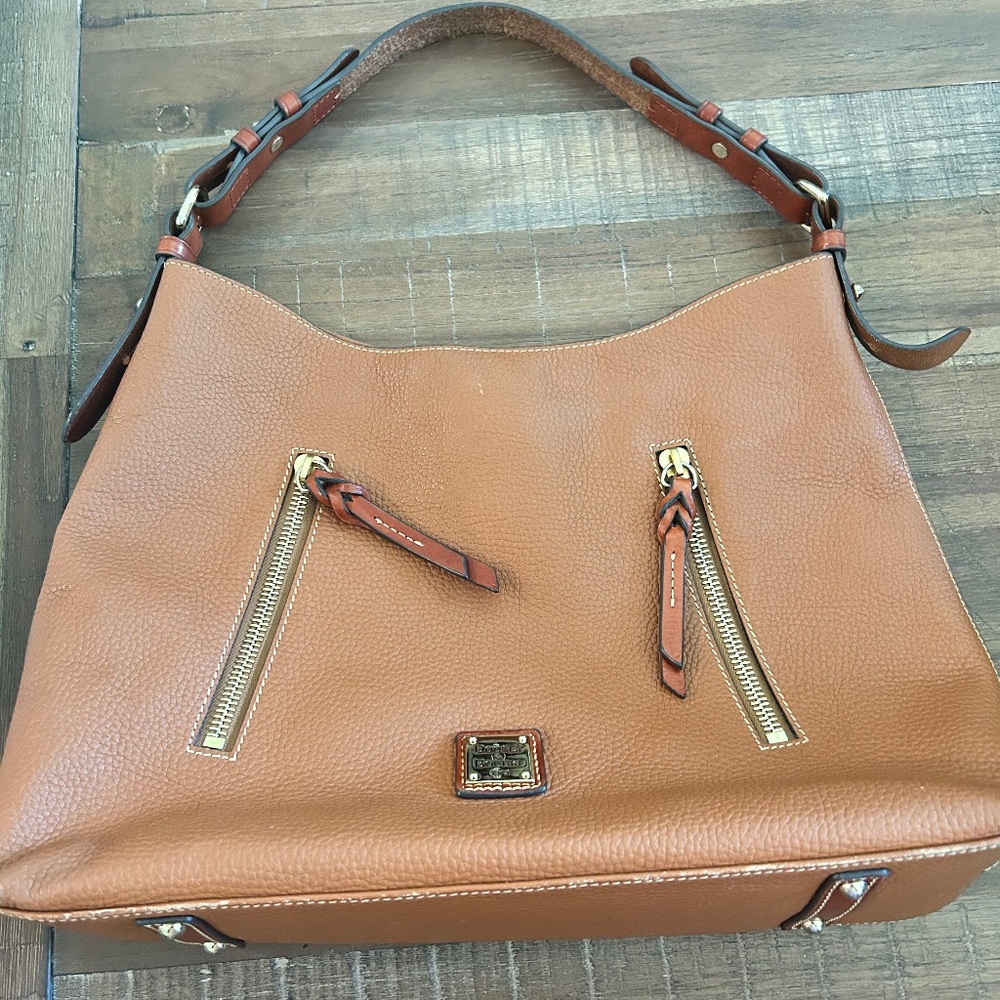 Dooney and bourke purse